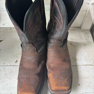 Justin Boots Black and Brown Cowboy Boots